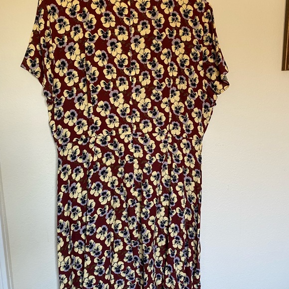 Madewell Button Wrap Dress in Viola Floral - Picture 3 of 4